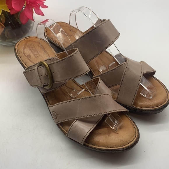 Born Light Brown leather wedge sandals Sz 11. MCW0657A - Picture 1 of 8
